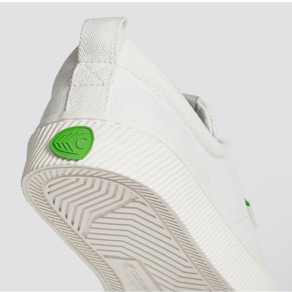 NIB Cariuma OCA Low Off-White Canvas Sneaker - Picture 5 of 16